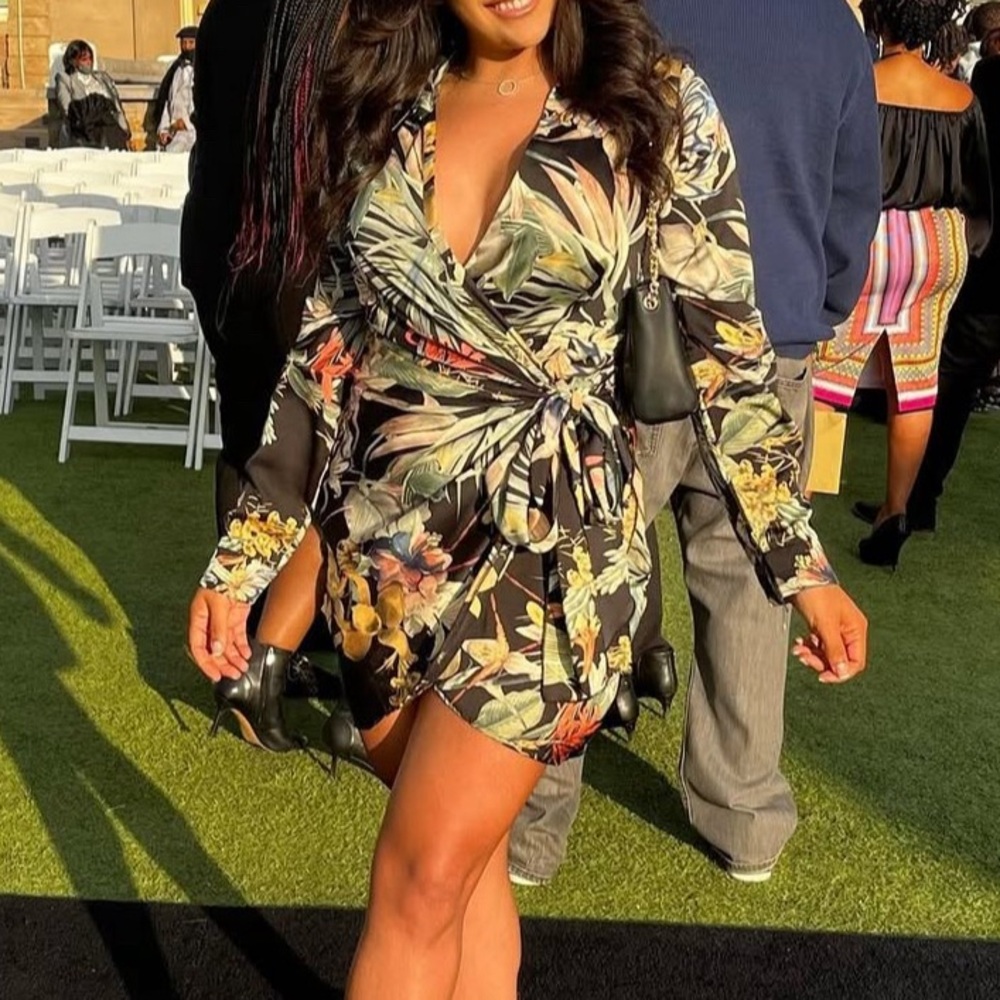 Wrap dress SIZE M